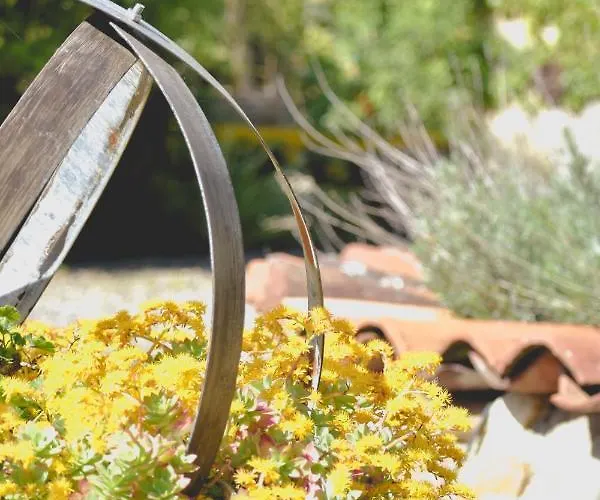 Le Chai @ Le Prielle بيت للعطل